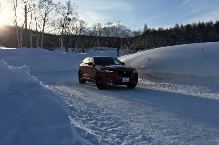 ジャガー Fペイス｜Jaguar F-PACE