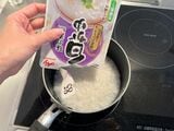 レトルトのおかゆを使えば、たった5分でご馳走おかゆが完成