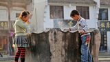 中国の人口減少と高齢化は、低い出生率が長年にわたって続いた必然の帰結だ（写真はイメージ）