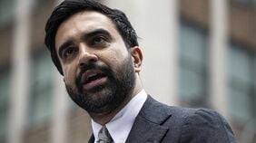 ニューヨークのマムダニ市長に続くか――アメリカ民主社会主義者｢DSA｣が歴史的勢いで中間選挙へ