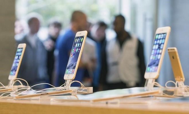 米アップル7─9月は12％増収、新型ｉＰｈｏｎｅ販売が予想上回る