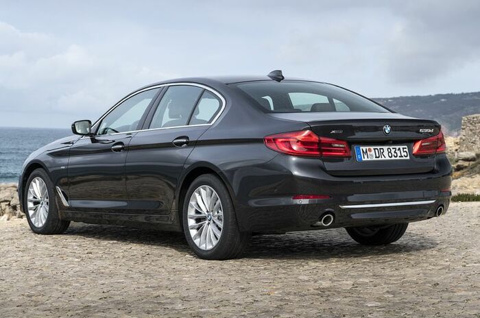 ビー・エム・ダブリュー 530d xドライブ｜BMW 530d xDrive