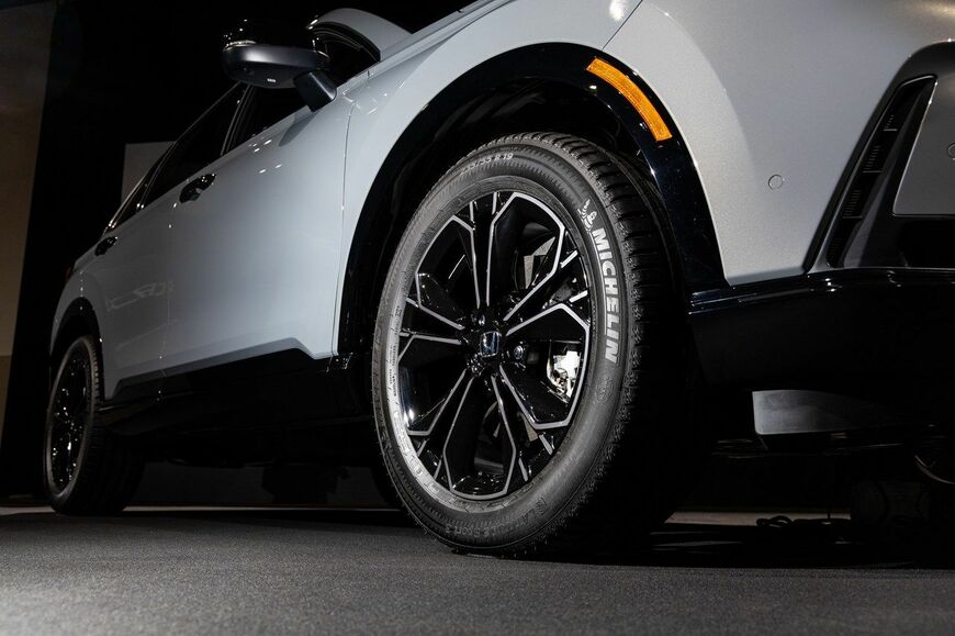 ホンダ新型「CR-V e:HEV」（写真：三木 宏章）