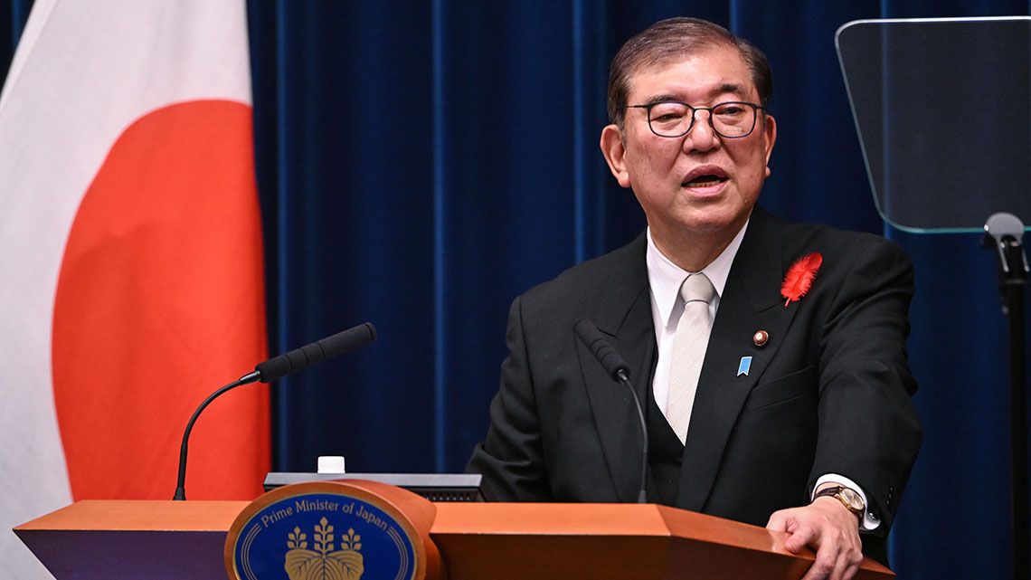 10月1日に首相に就任した石 破茂氏