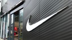 〈スニーカー市場の異変〉ナイキ苦戦で値崩れ？決算が語る苦しい懐事情と荒療治⋯在庫過剰による｢バーゲン状態｣はいつまで続くのか