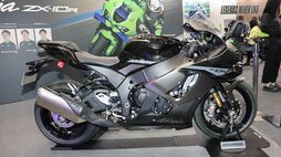 ストリートからサーキットまで対応…カワサキ新型｢ニンジャZX-10R/ZX-10RR｣フラッグシップモデルの尽きない進化