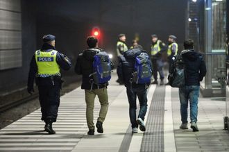 スウェーデンで自死した難民少年の深刻な背景