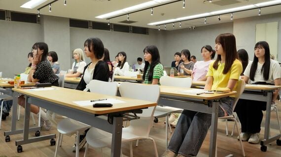 橋本さんの講義の様子