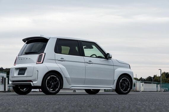 Super-ONEのリアビュー