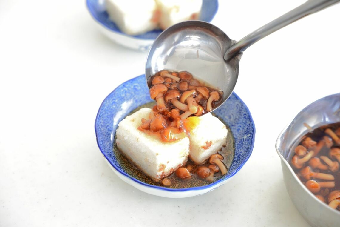 だしをかけた豆腐