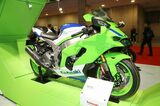 カワサキモータースの「Ninja ZX-10R 40th Anniversary Edition」（筆者撮影）