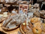 カナガワベーカーズドックに並ぶトレフールのパン（写真：編集部撮影）