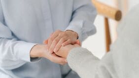 介護してほしいけど､子どもと｢確執｣があって―　高齢になってから｢親子関係を修復｣する《5つの実践ステップ》