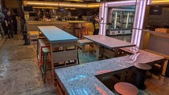 新宿に爆誕｢眠らないフードコート｣の"衝撃"
