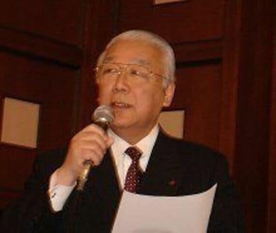 東京ドームの転落死亡事故で久代社長が初会見、引責辞任は否定