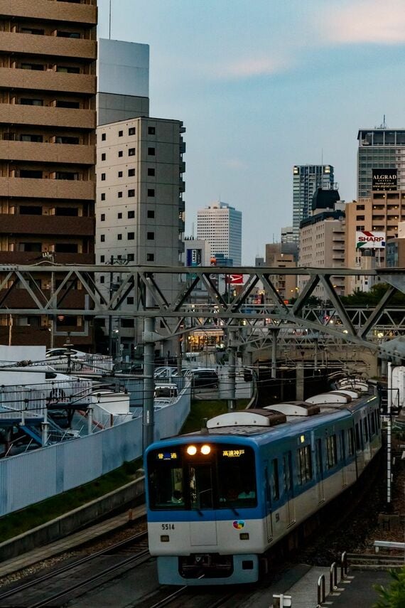 地上に出る阪神電車