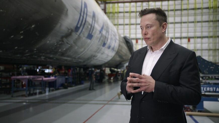 マスク氏率いる「スペースX」がロケット開発に挑み、世界初の民間宇宙飛行を成功させた（写真：Netflix）