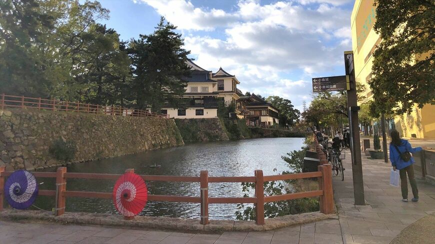 小倉北区の小倉城周辺。商業施設と古き良き街並みが共存する（筆者撮影）