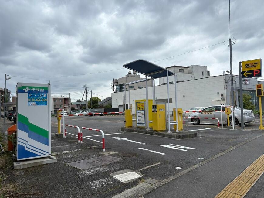 京成百貨店の跡地。現在は駐車場になっていた（写真：筆者撮影）