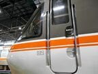 丸みを帯びた先頭部