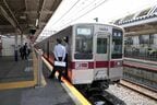 普通は準急のあとに発車する