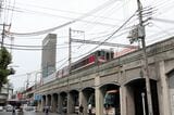 JR神戸線を走る特急「はまかぜ」（記者撮影）