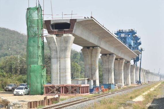 タイ高速鉄道 インフラ建設中