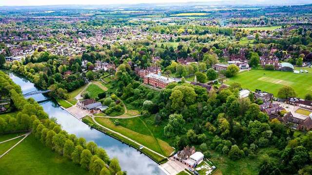 英｢ボーディングスクール｣学校完結で人気の実際