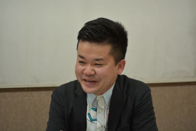 よく笑う首里のすけさん