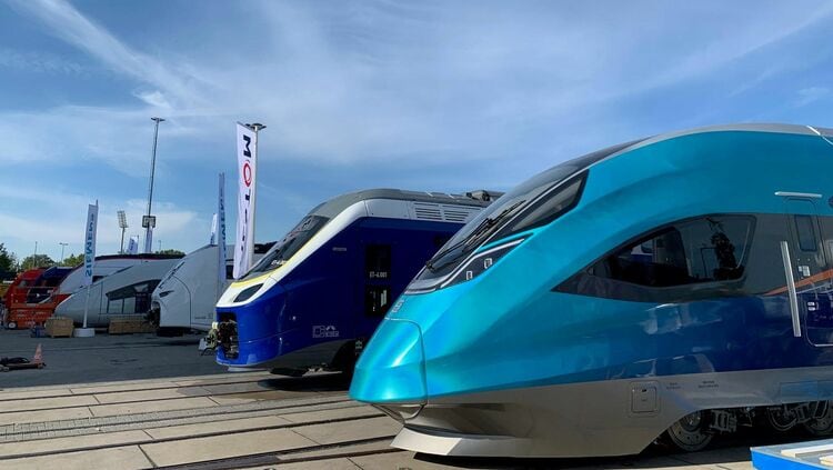 画像 | 一等地に中国車両｢国際鉄道見本市｣の注目テーマ ｢イノ