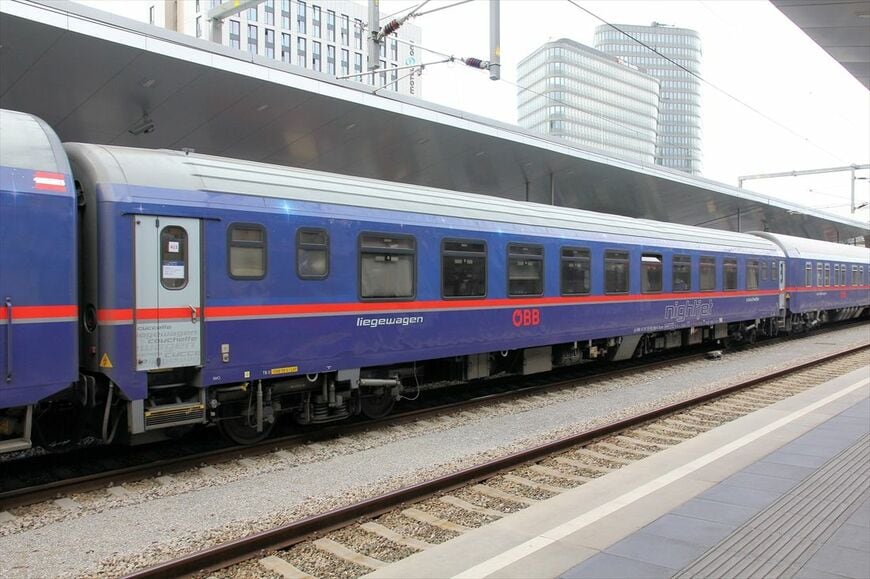 事故当該車両と同型のオーストリア鉄道クシェット客車（撮影：橋爪智之）