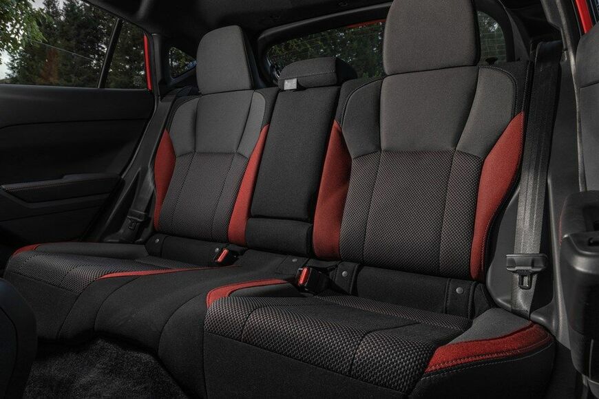 LAショーで発表された新型インプレッサ（写真：Subaru of America）