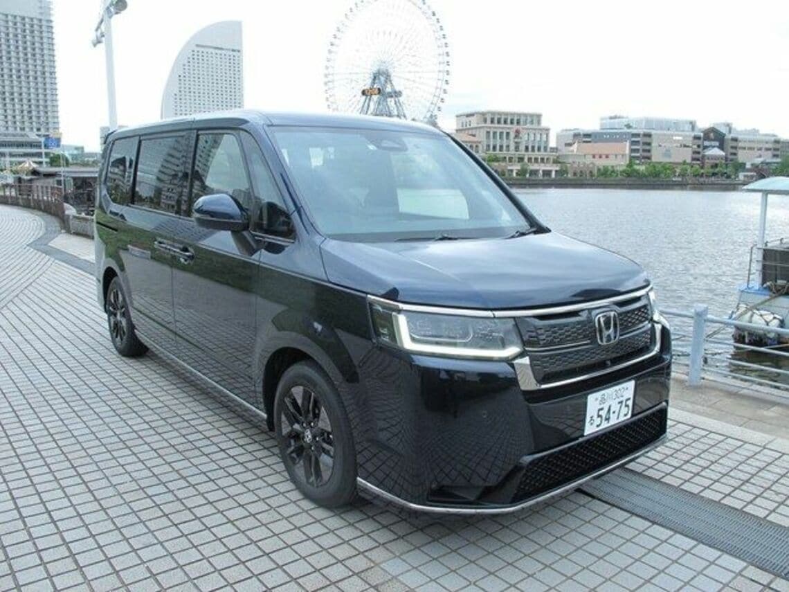 試乗したスパーダのガソリン車(筆者撮影)