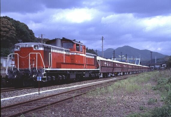 美祢線 貨物列車 DD51