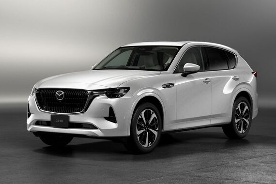 先に登場していた「CX60」は、2列シートのためボディ後部が短い（写真：マツダ）