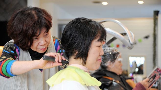 47歳女性が病に悩む子供に｢髪を捧げた｣事情