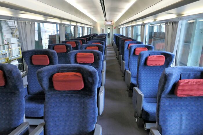 座席表布が新しくなったアーバンライナー・ネクストの