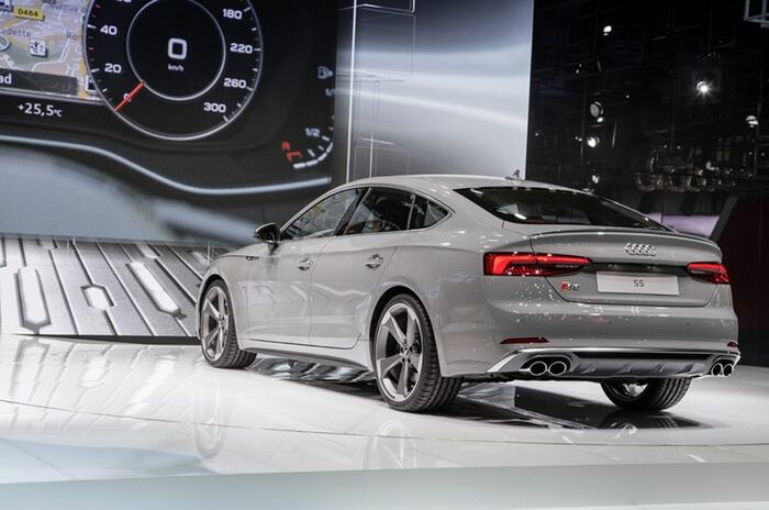 アウディ S5 スポーツバック｜Audi S5 Sportback