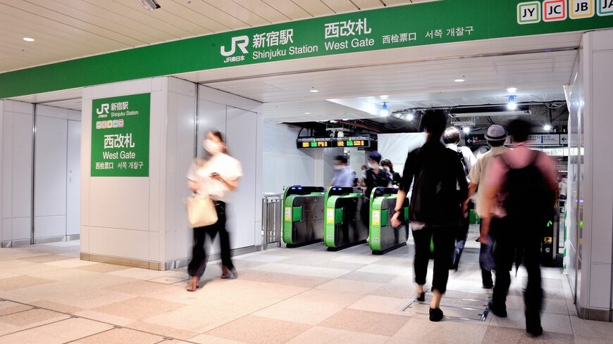 新宿駅改札口