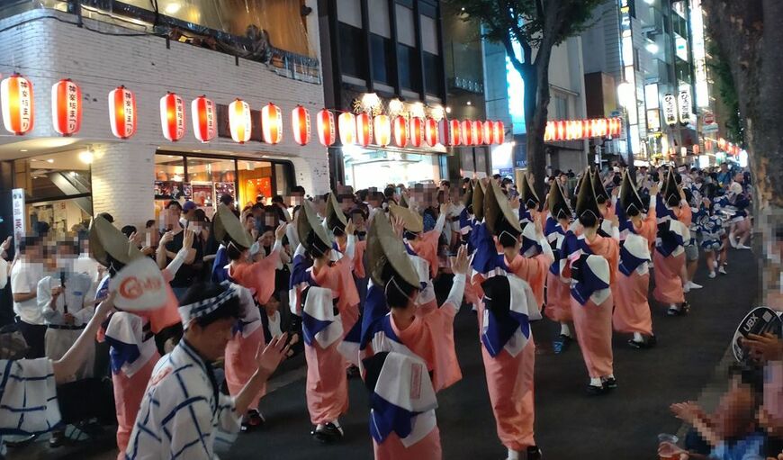 神楽坂まつり阿波踊り大会（筆者撮影）