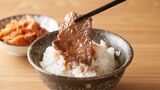 年齢を重ねるほど肉を食べる重要性が高まります（写真：shige hattori ／PIXTA）