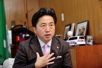 障がい者が自立すれば、みんなが元気になれる 国にＮＯ！を突き付けた岡山県総社市長の戦い（上）