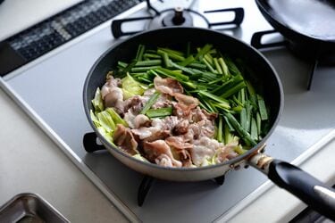 強火も弱火もNG｢肉野菜炒め｣ベチャッとさせぬ技 甘辛いしょうゆ