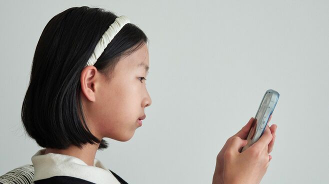 "スマホ見すぎ"な令和の子が抱える闇の正体