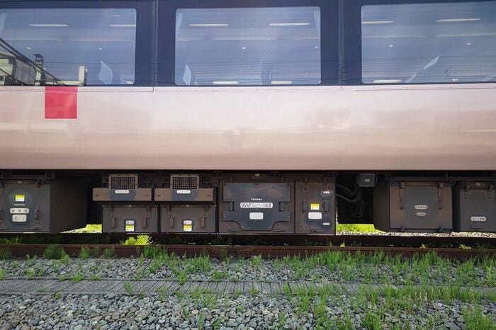 同社の特急車両で初めてVVVFインバータ制御を
