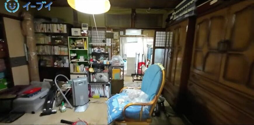 モノ屋敷