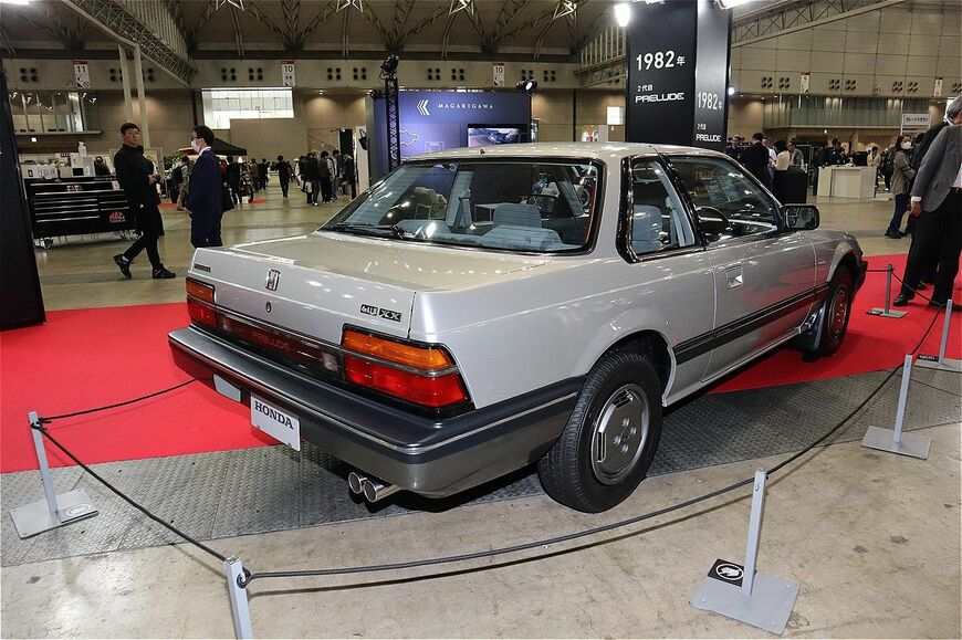 ホンダの2代目「プレリュード」（筆者撮影）
