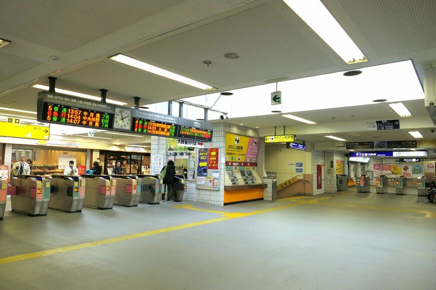 西新井の改札内