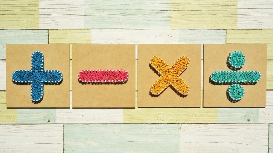 なぜ多くのビジネスパーソンは、学生時代に学んだ「因数分解」を活用できていないのか（写真：moguramenbou／PIXTA）この記事の画像を見る(◯枚)