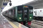 みどり編成は博多の反対側先頭車が切妻